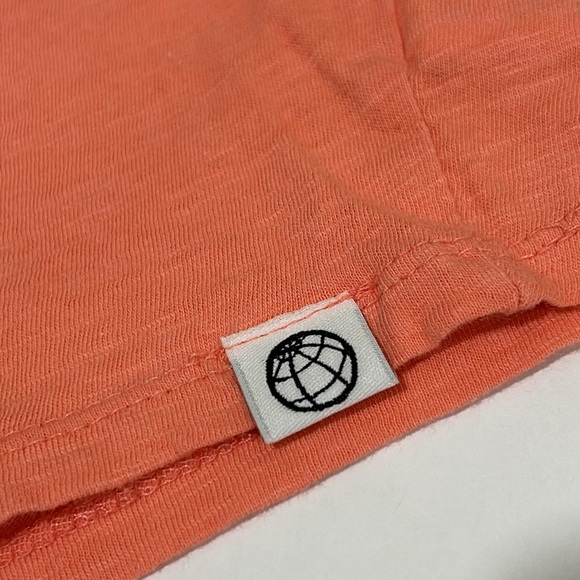 Free Planet tshirt - Picture 3 of 5